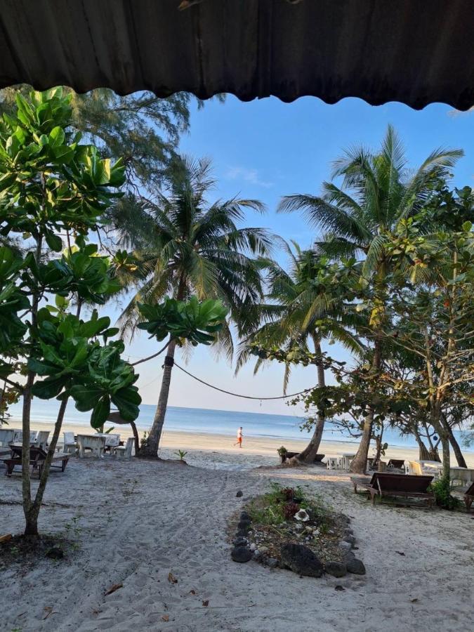 Frog Beach House Koh Phayam Eksteriør bilde
