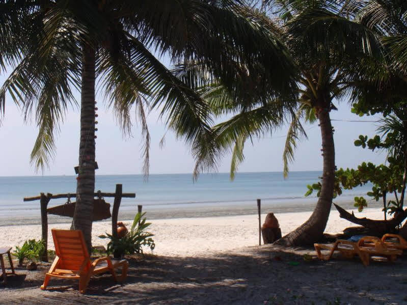 Frog Beach House Koh Phayam Eksteriør bilde