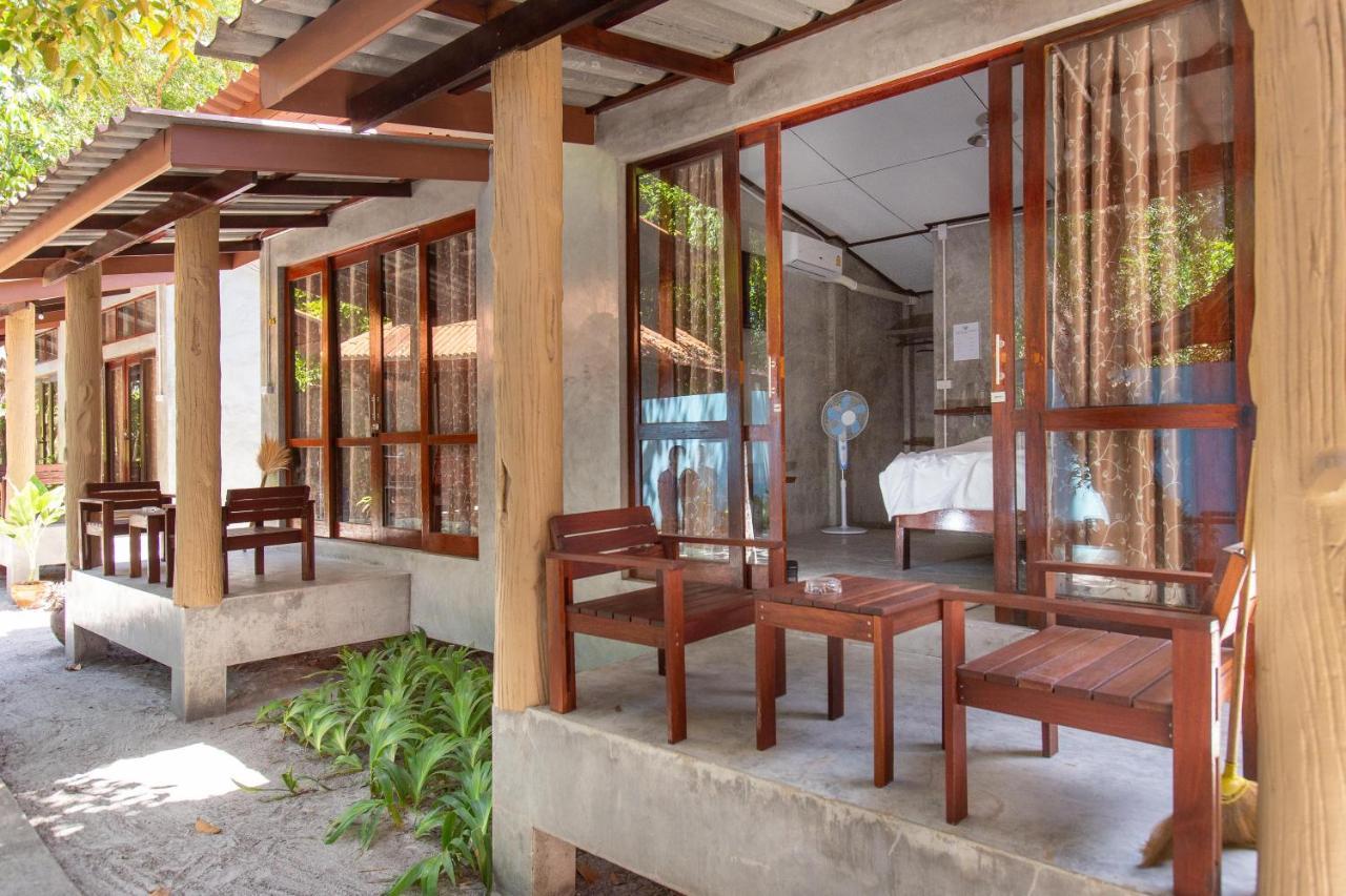 Frog Beach House Koh Phayam Eksteriør bilde