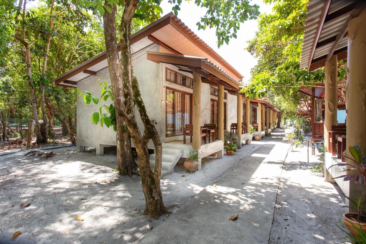 Frog Beach House Koh Phayam Eksteriør bilde